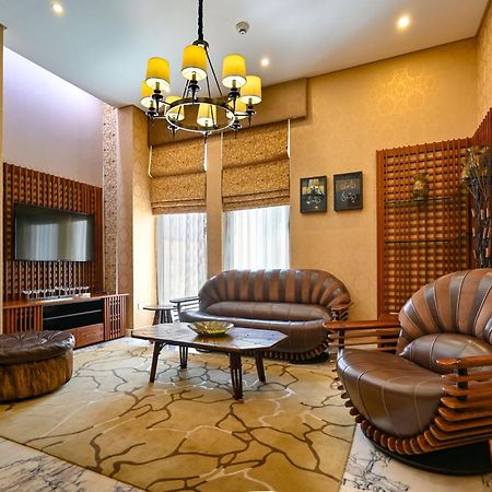 Palavra Resort Manáma Kültér fotó A living room in a house