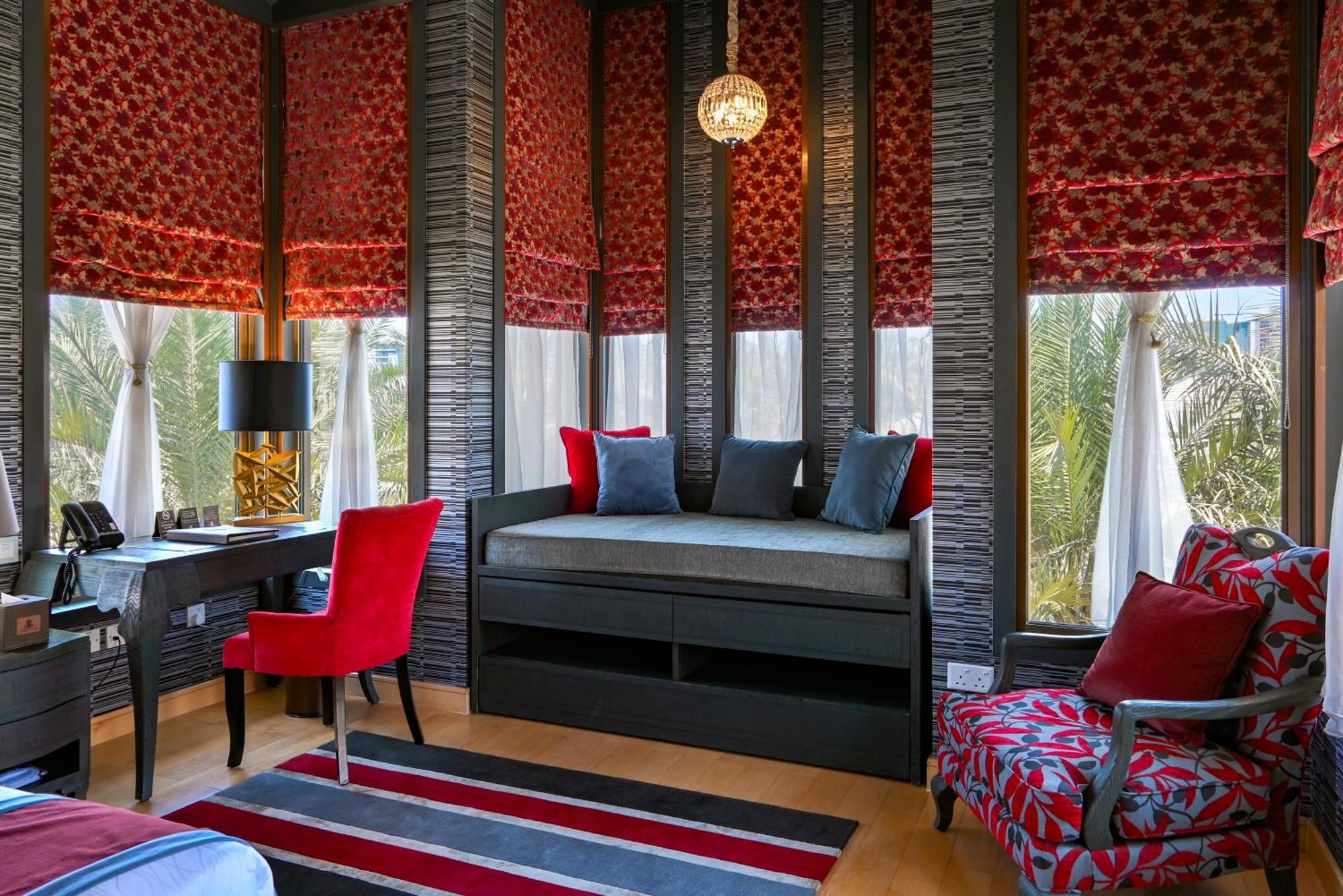 Palavra Resort Manáma Kültér fotó A room at the hotel