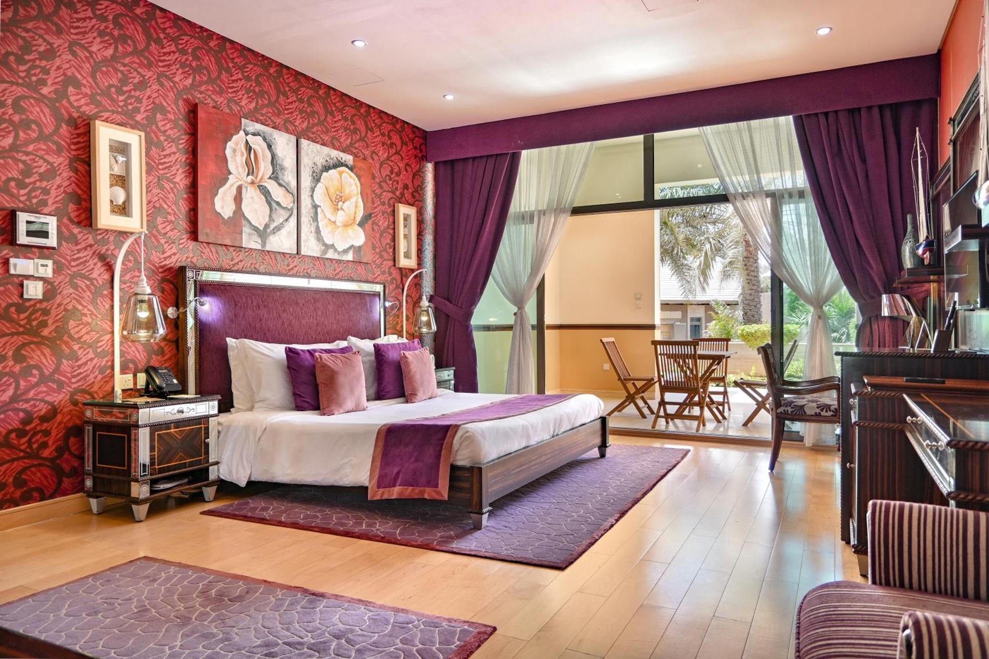 Palavra Resort Manáma Kültér fotó A bedroom at the Taj Bengal