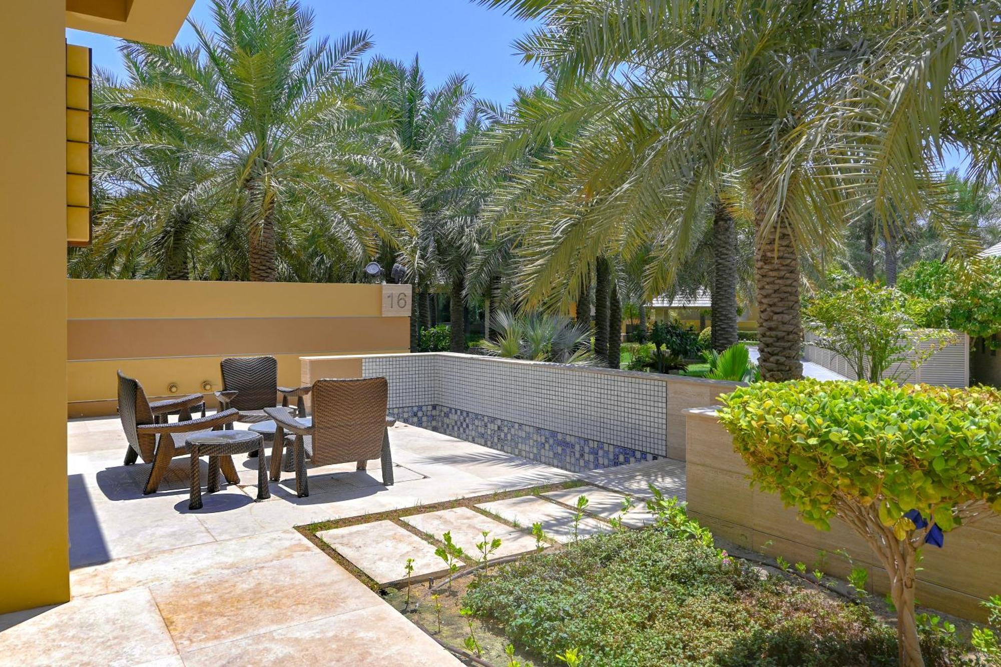 Palavra Resort Manáma Kültér fotó A villa in Jumeirah